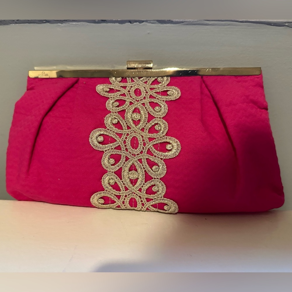 Lilly Pulitzer clutch
